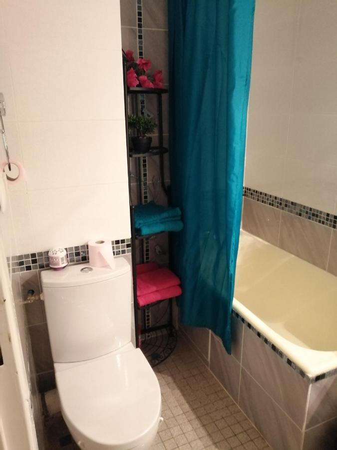 Magnifique Studio Non Fumeur Pres De La Gare Béziers Buitenkant foto