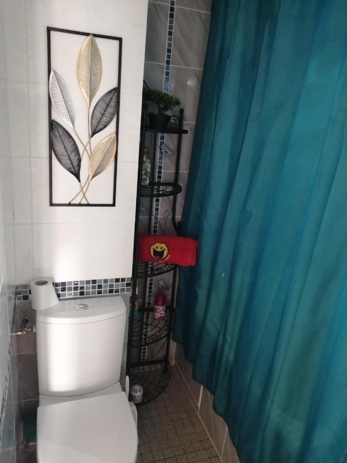 Magnifique Studio Non Fumeur Pres De La Gare Béziers Buitenkant foto